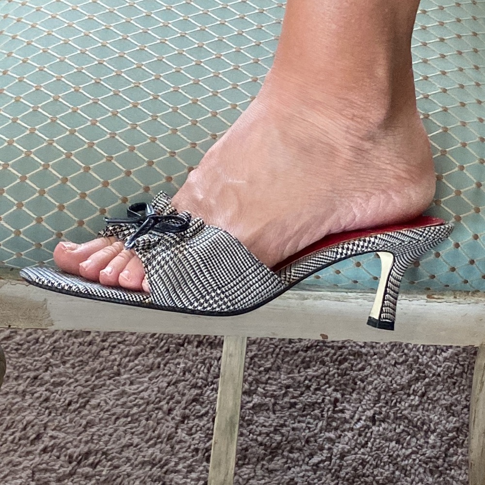 INCLUDED IN 5 FOR $20